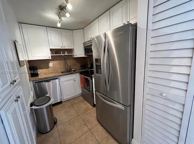 SUNNY SHORES CONDO · #305 in North Miami Beach - Photo 11