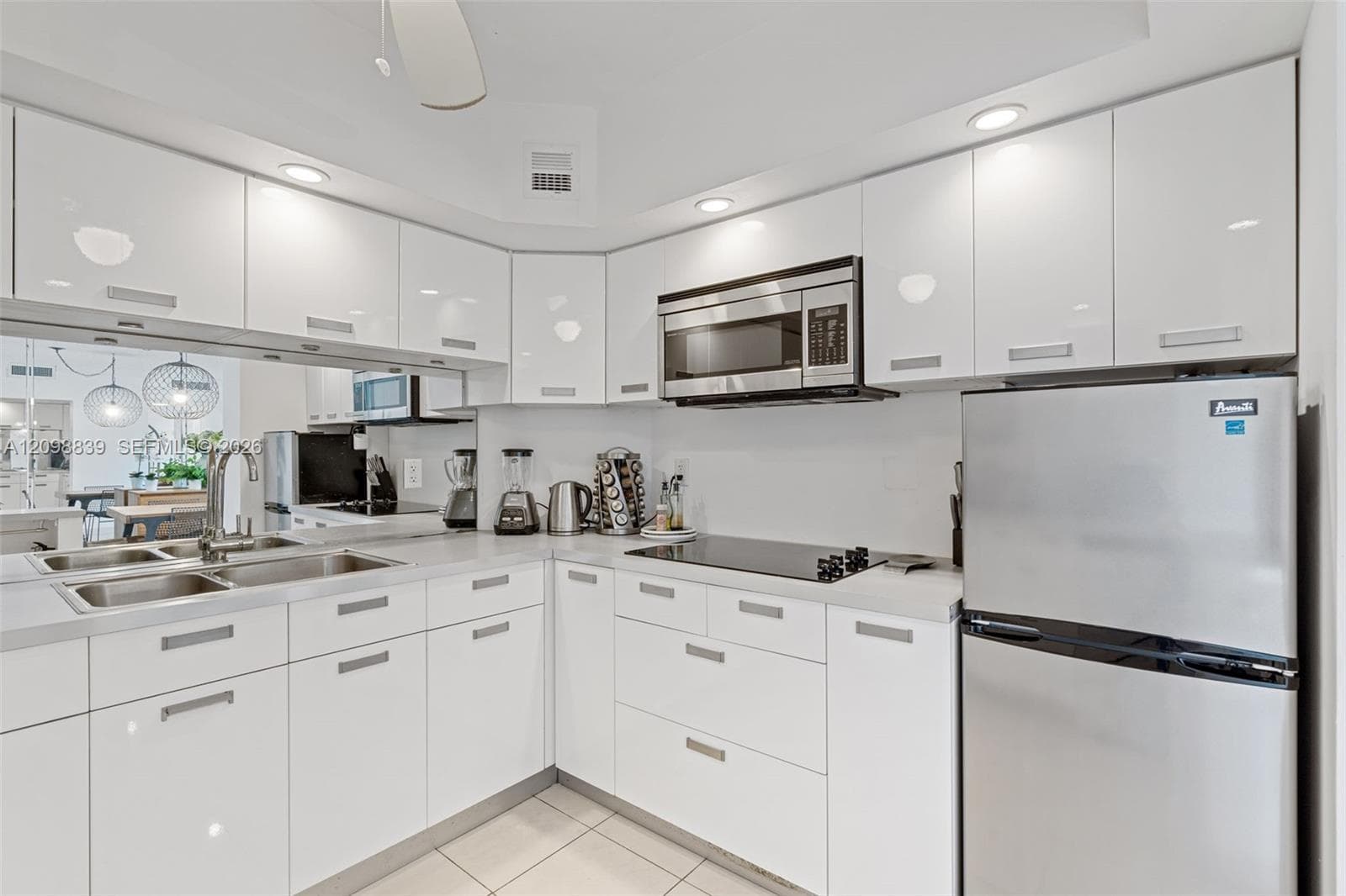 ARLEN HOUSE CONDO · #1710 in Sunny Isles Beach - Photo 9
