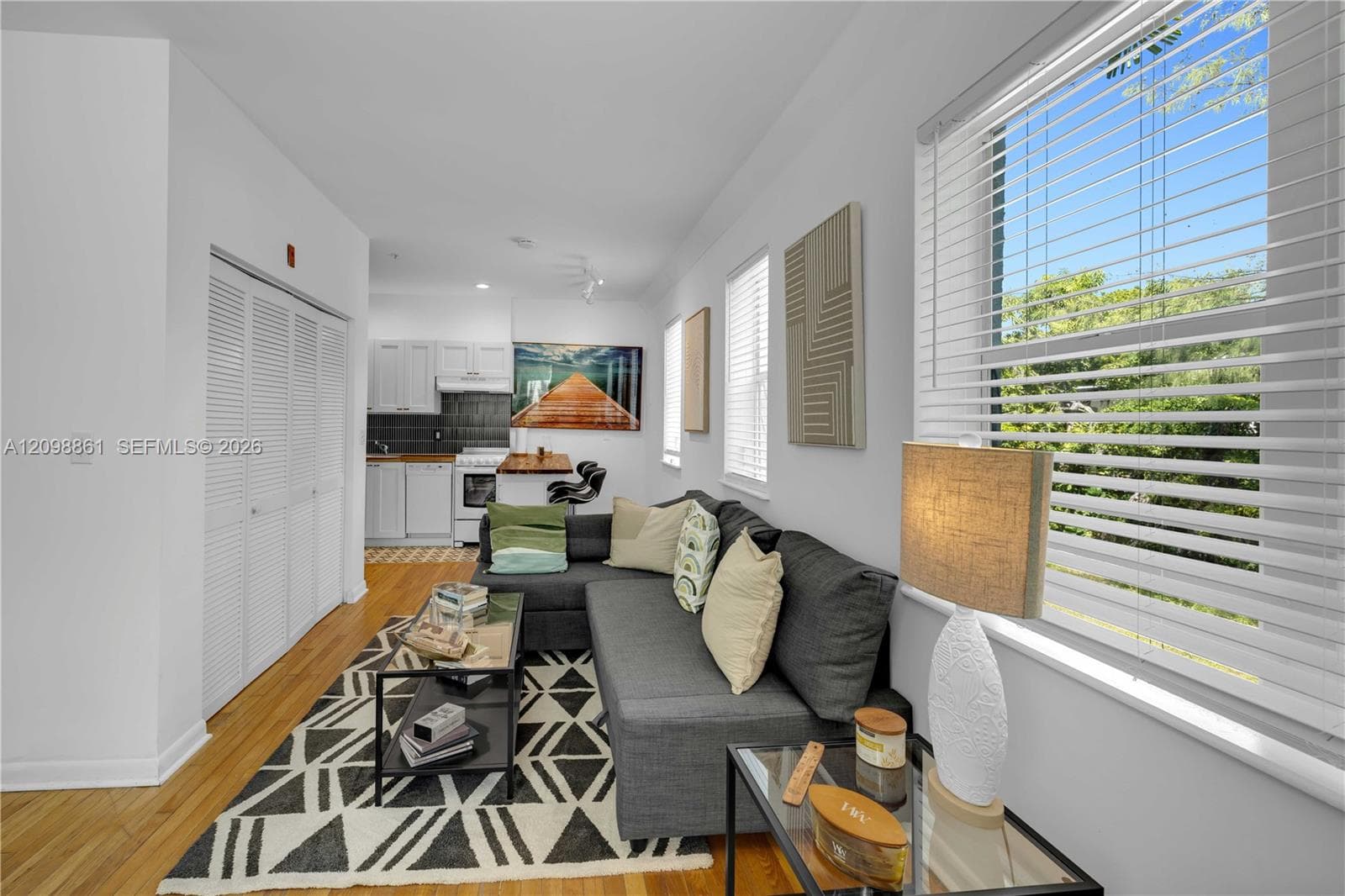 HAMILTON CONDO · #209 in Miami Beach - Photo 5