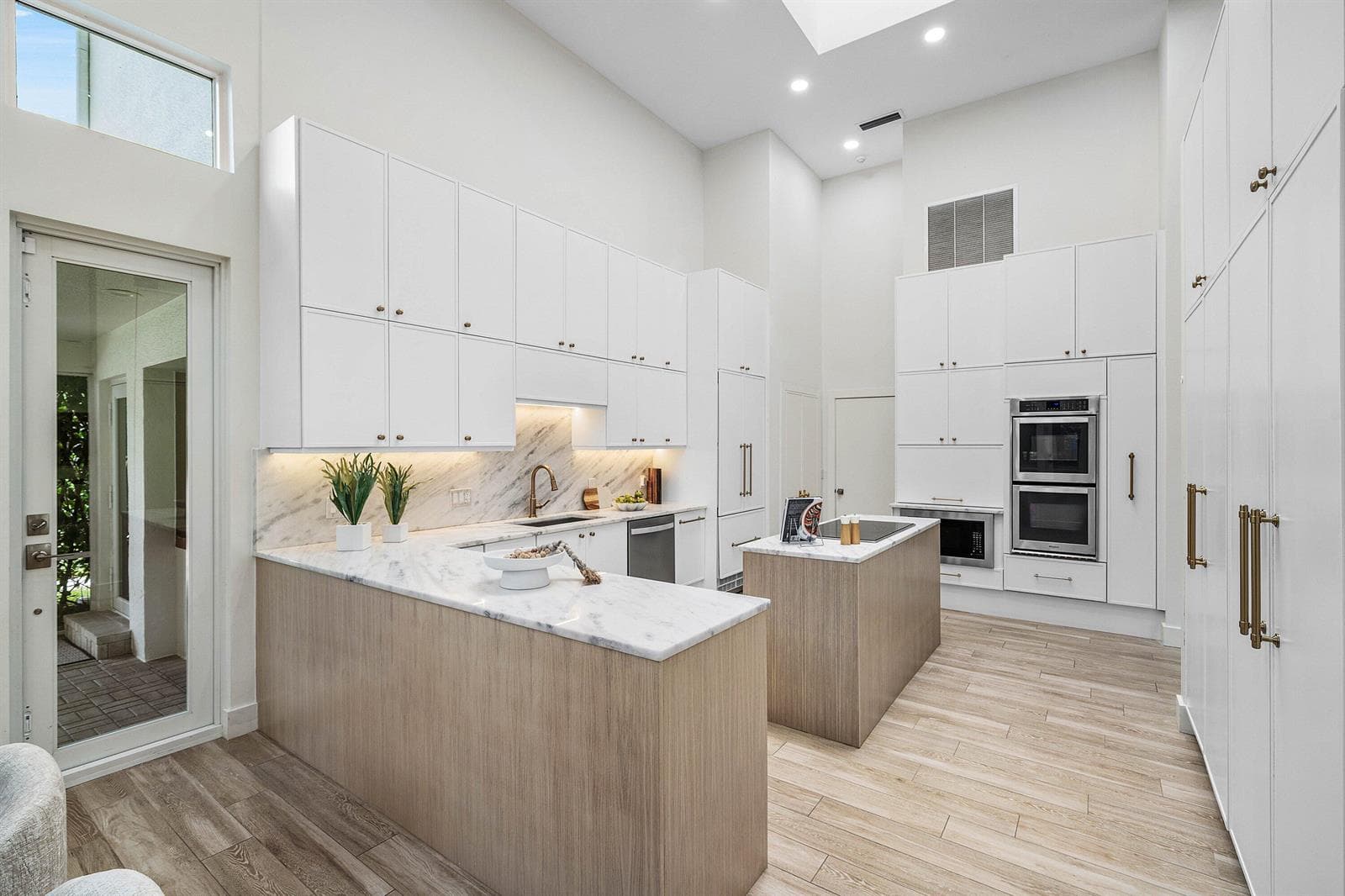 019-4356KassoCircle-BocaRaton-FL-33487-S