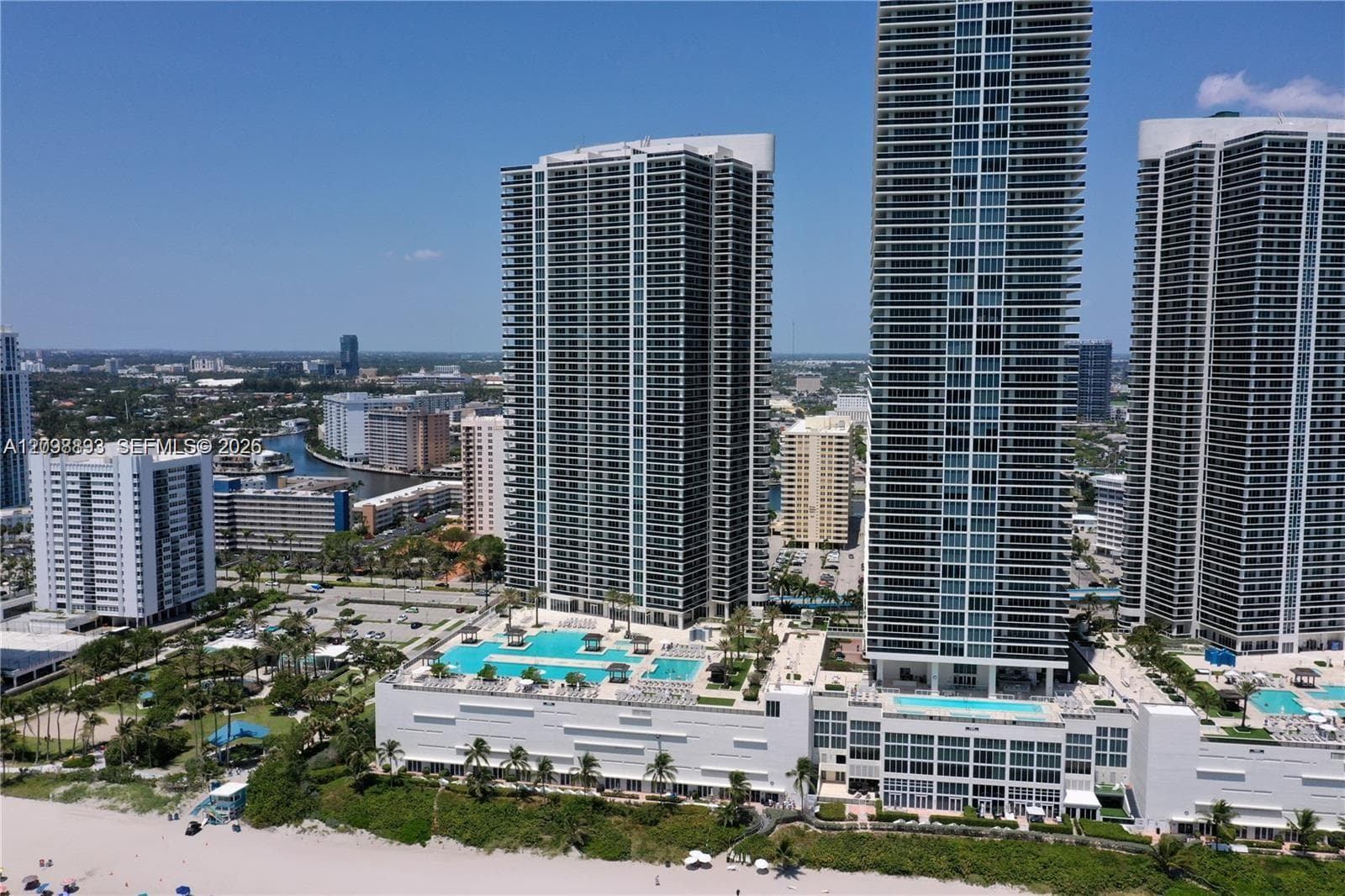 BEACH CLUB THREE CONDO · #1610 in Hallandale Beach - Photo 36