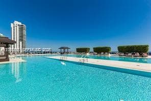 BEACH CLUB THREE CONDO · #1610 in Hallandale Beach - Photo 32