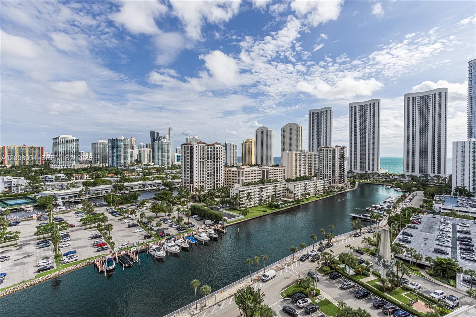 Arlen House West · #1631 in Sunny Isles Beach - Photo 6