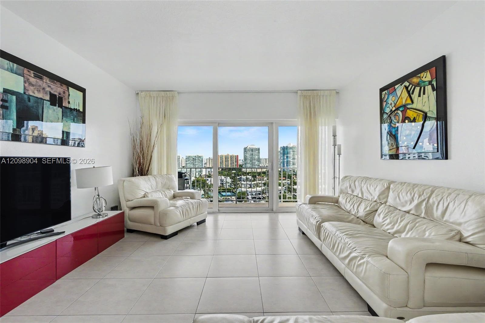 Arlen House West · #1631 in Sunny Isles Beach - Photo 22