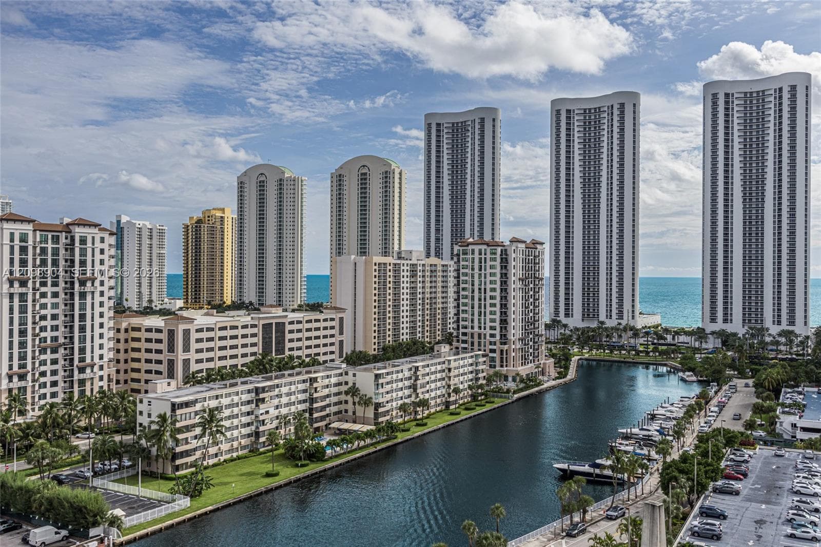 Arlen House West · #1631 in Sunny Isles Beach - Photo 7