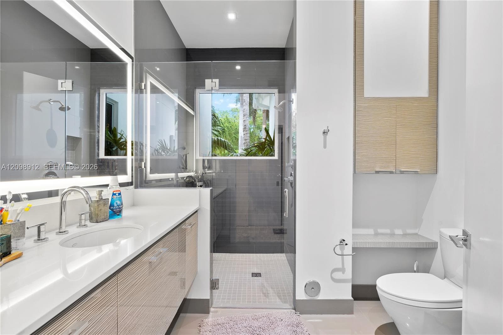 224 S ISLAND photo 91