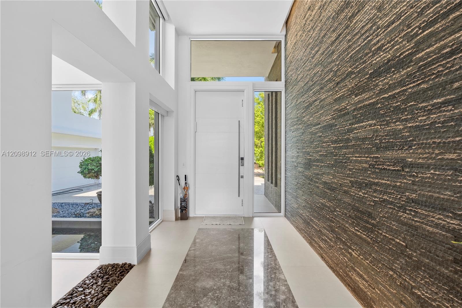 224 S ISLAND photo 42