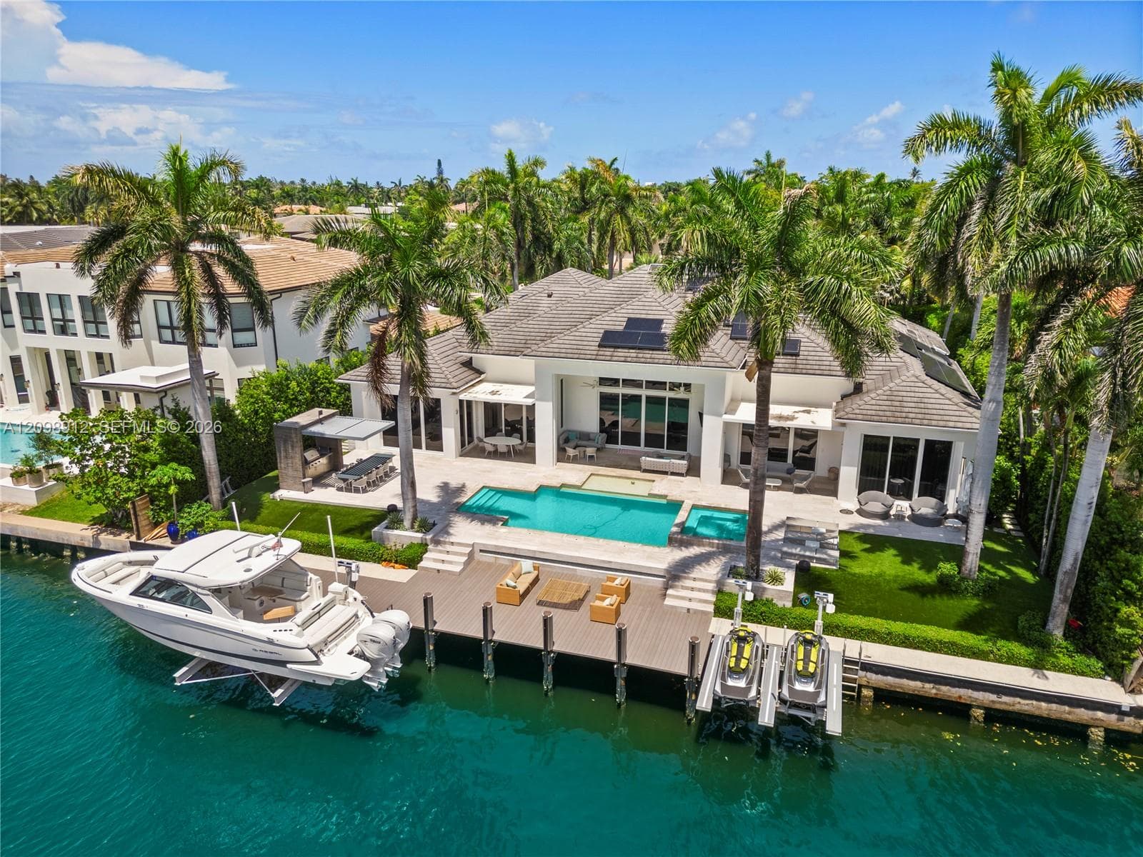 224 S ISLAND photo 31
