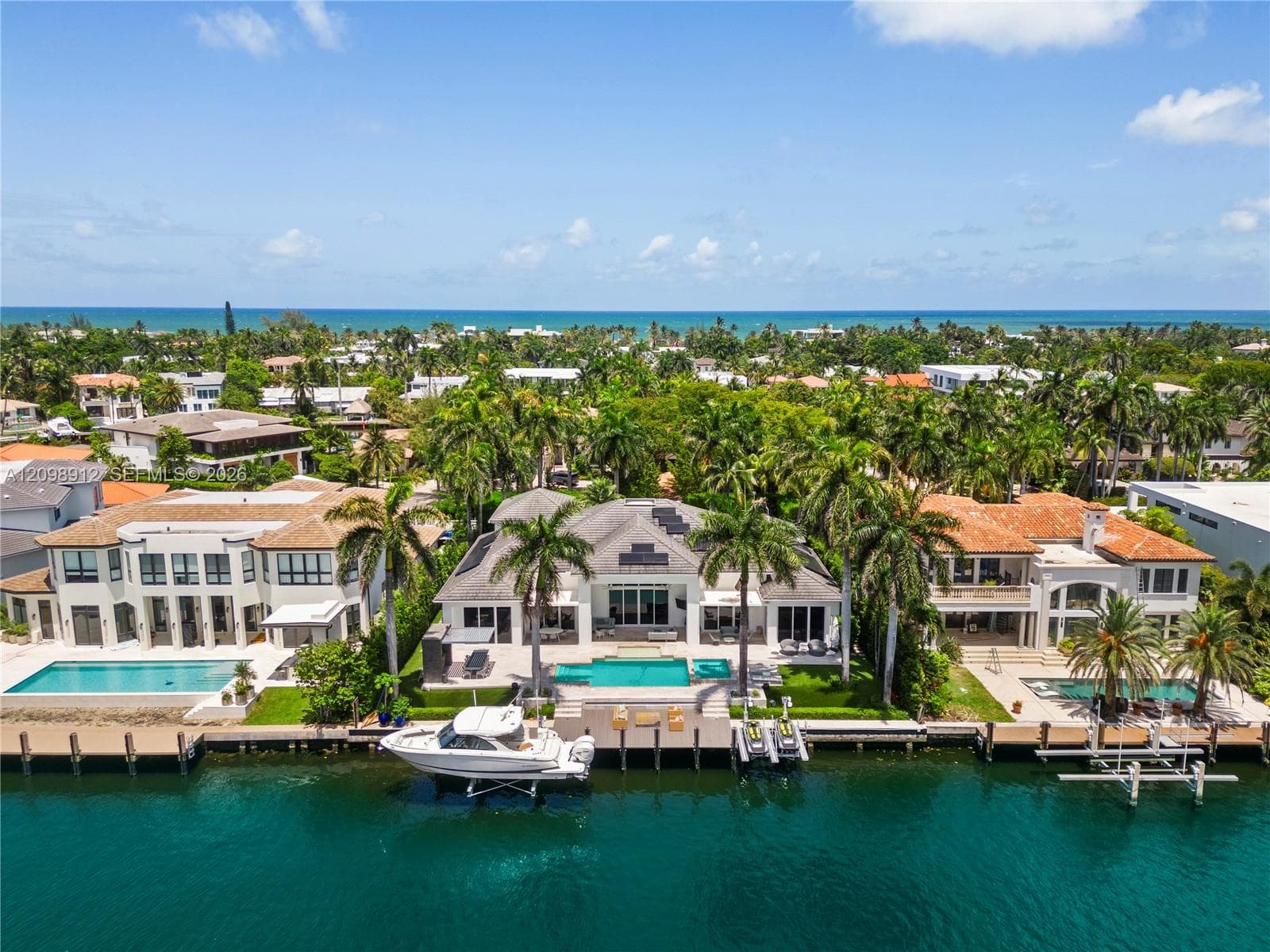 224 S ISLAND photo 29