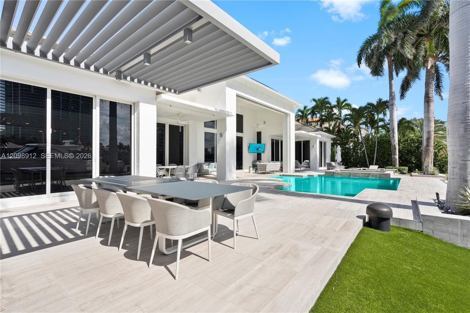 224 S ISLAND photo 21