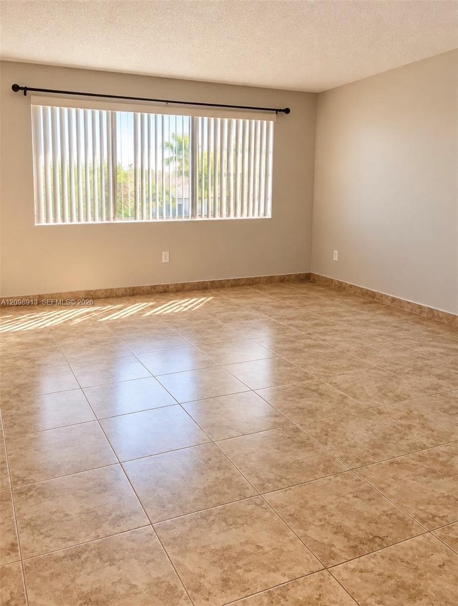 CORAL GATE WEST CONDO · #4-116 in Hialeah - Photo 9