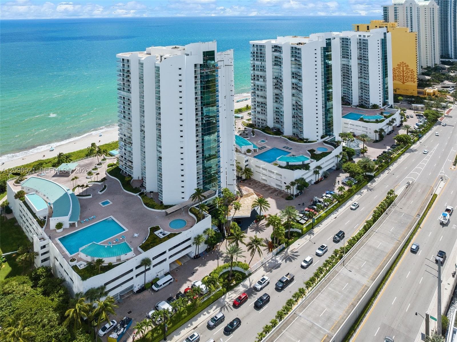 Oceania III · #1832 in Sunny Isles Beach - Photo 2