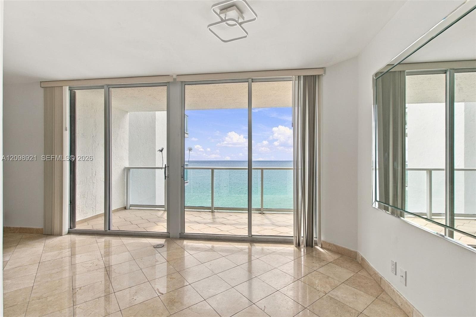 Oceania III · #1832 in Sunny Isles Beach - Photo 7