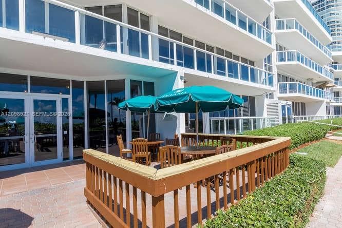 Oceania III · #1832 in Sunny Isles Beach - Photo 36