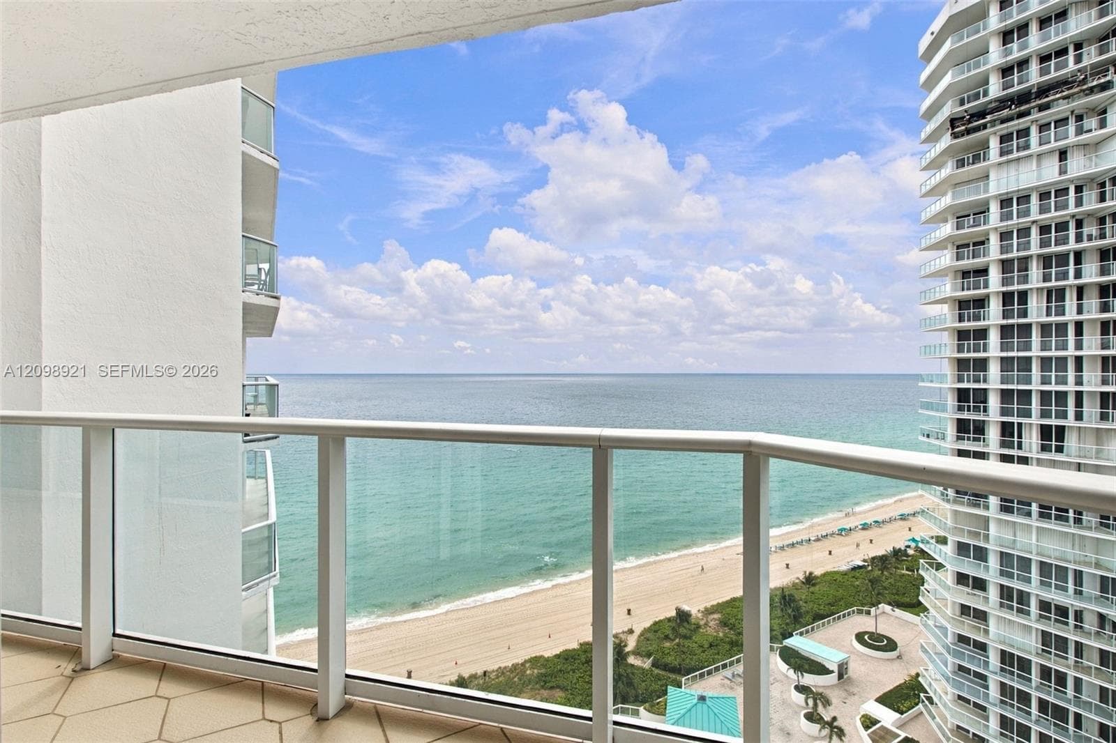 Oceania III · #1832 in Sunny Isles Beach - Photo 5