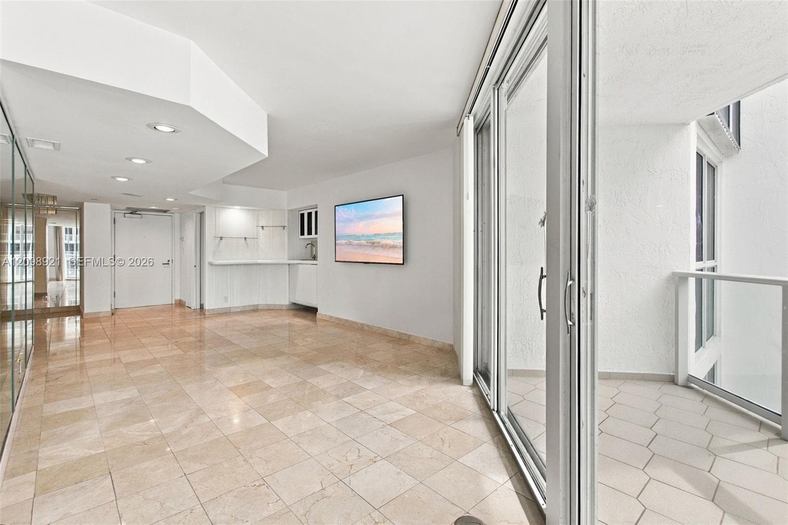Oceania III · #1832 in Sunny Isles Beach - Photo 9