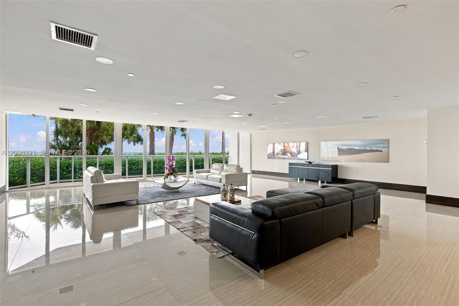 Oceania III · #1832 in Sunny Isles Beach - Photo 24
