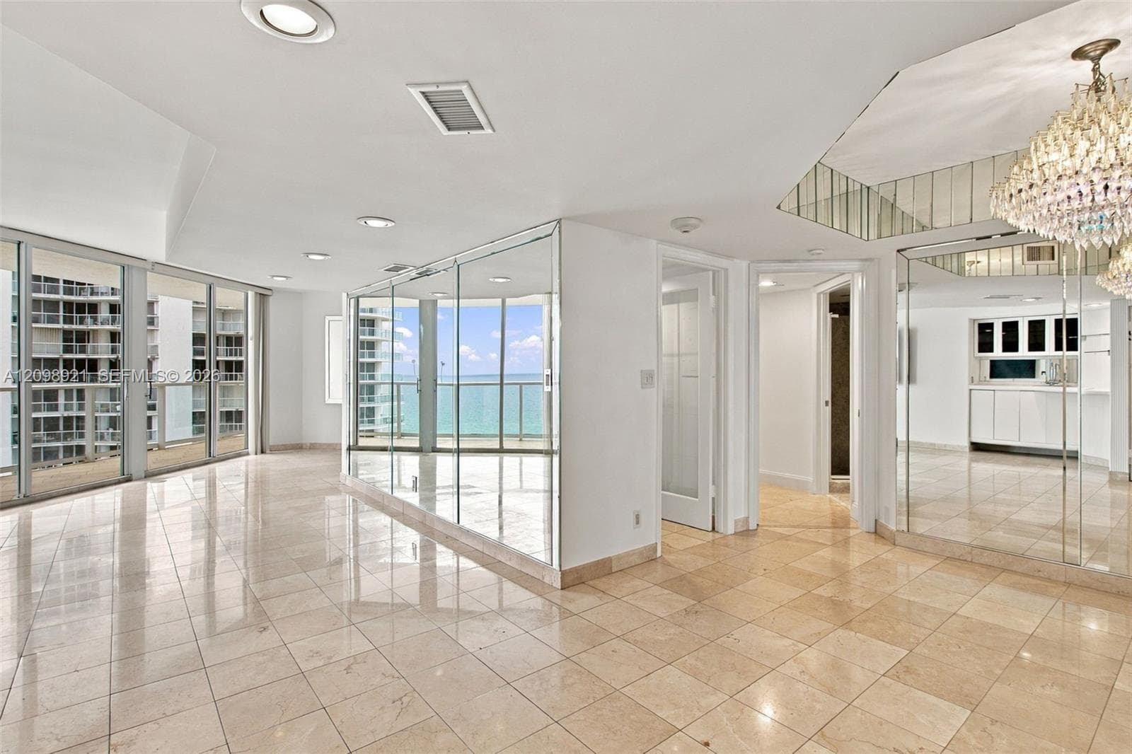 Oceania III · #1832 in Sunny Isles Beach - Photo 10