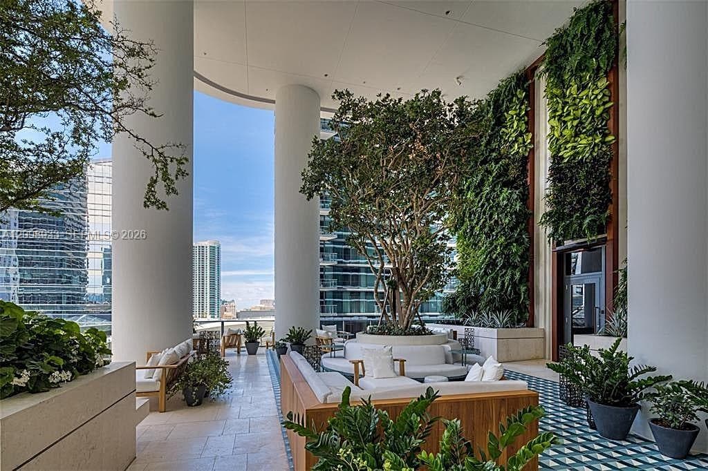 SLS Lux · #1203 in Miami - Photo 9