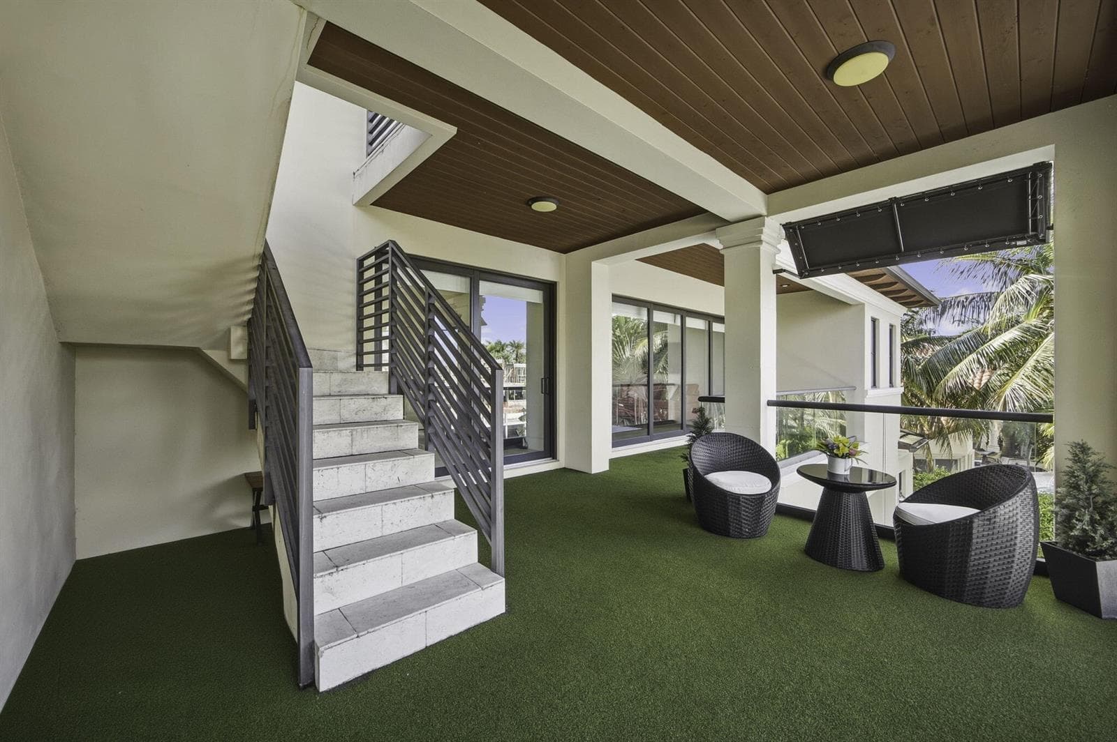 2nd floor terrace