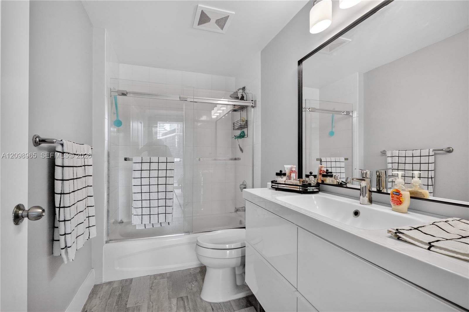 Vue at Brickell · #1904 in Miami - Photo 23