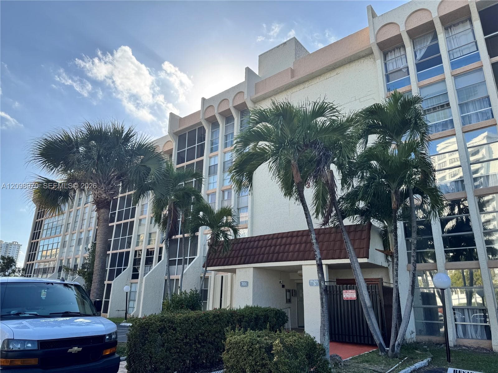 DESOTO PARK CONDO · #103 in Hallandale Beach - Photo 1
