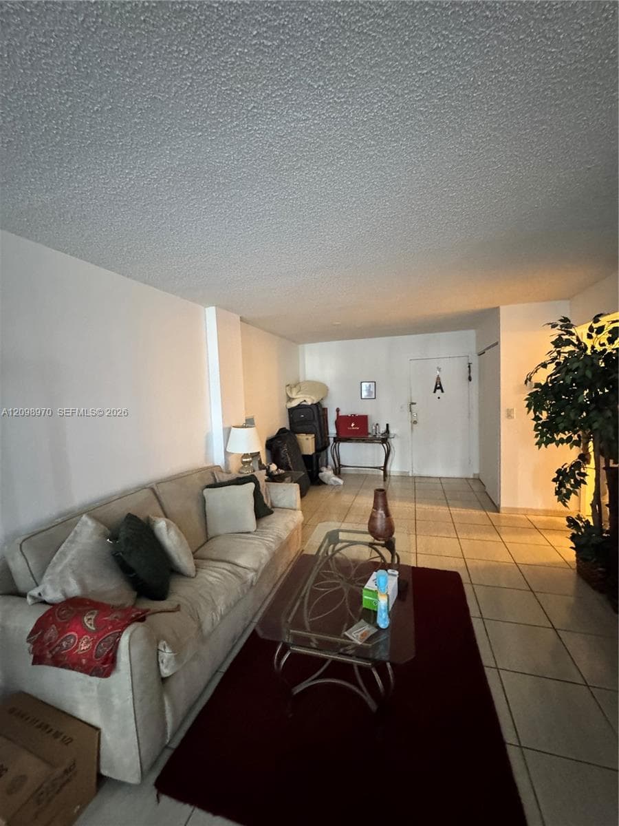 DESOTO PARK CONDO · #103 in Hallandale Beach - Photo 4