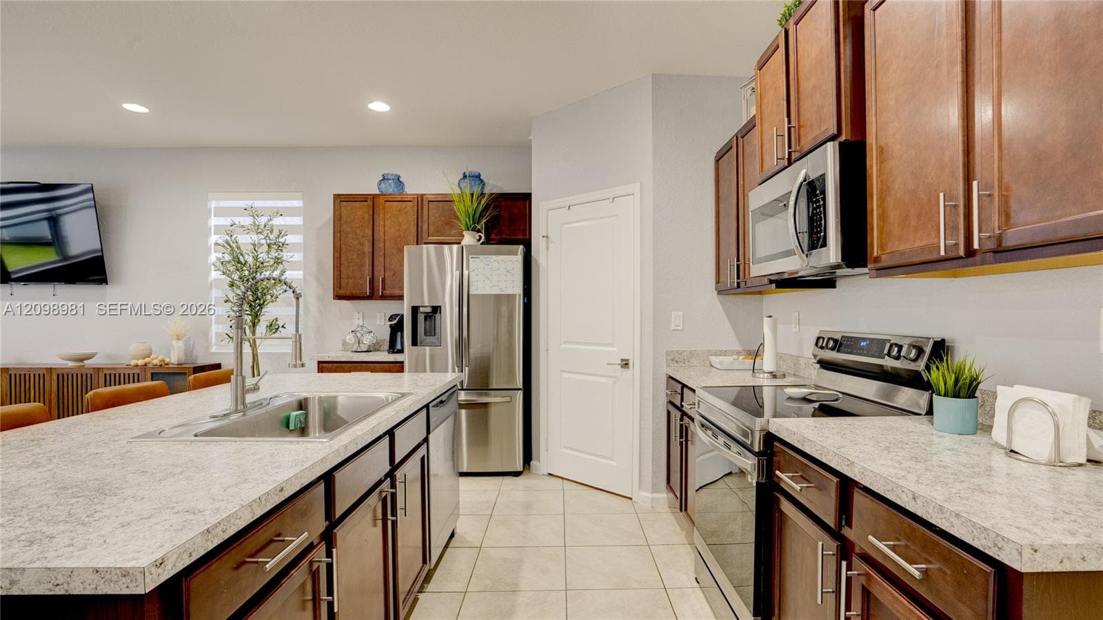 27664 SW 133rd Path photo 4