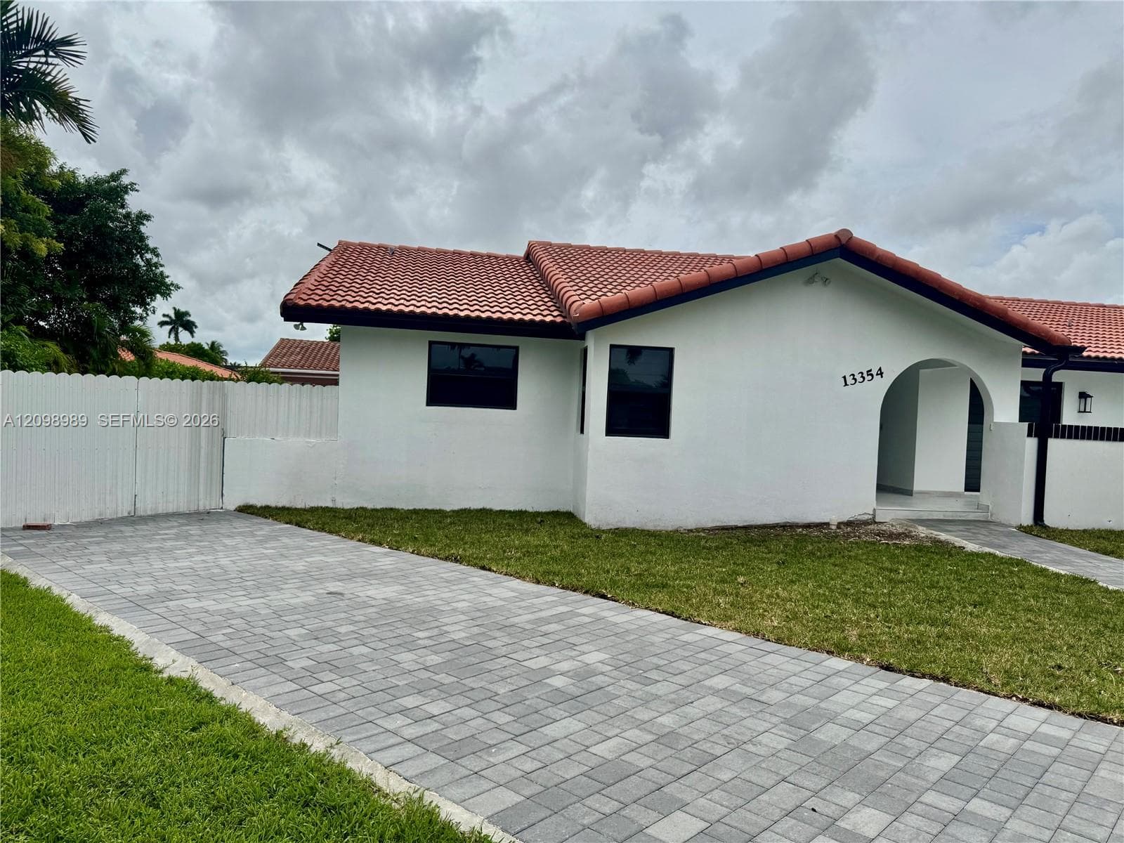 13354 SW 1st Ter photo 2