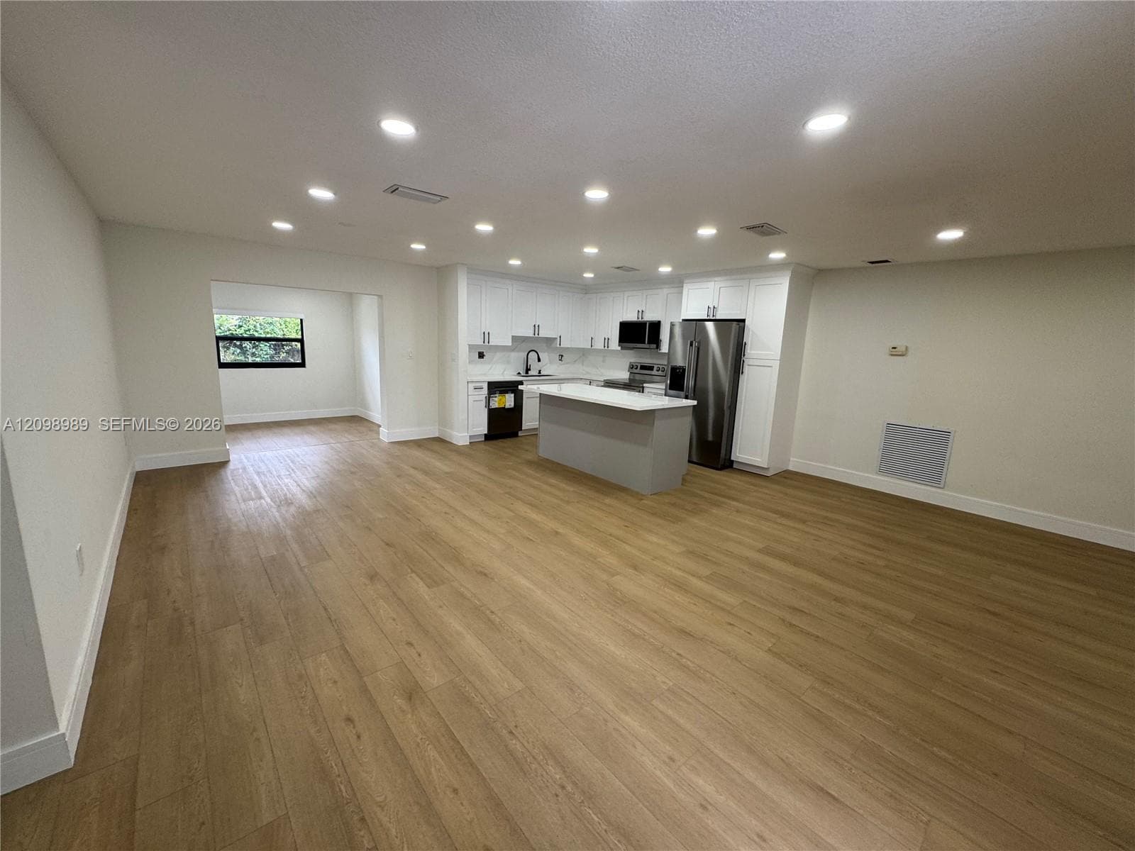 13354 SW 1st Ter photo 4