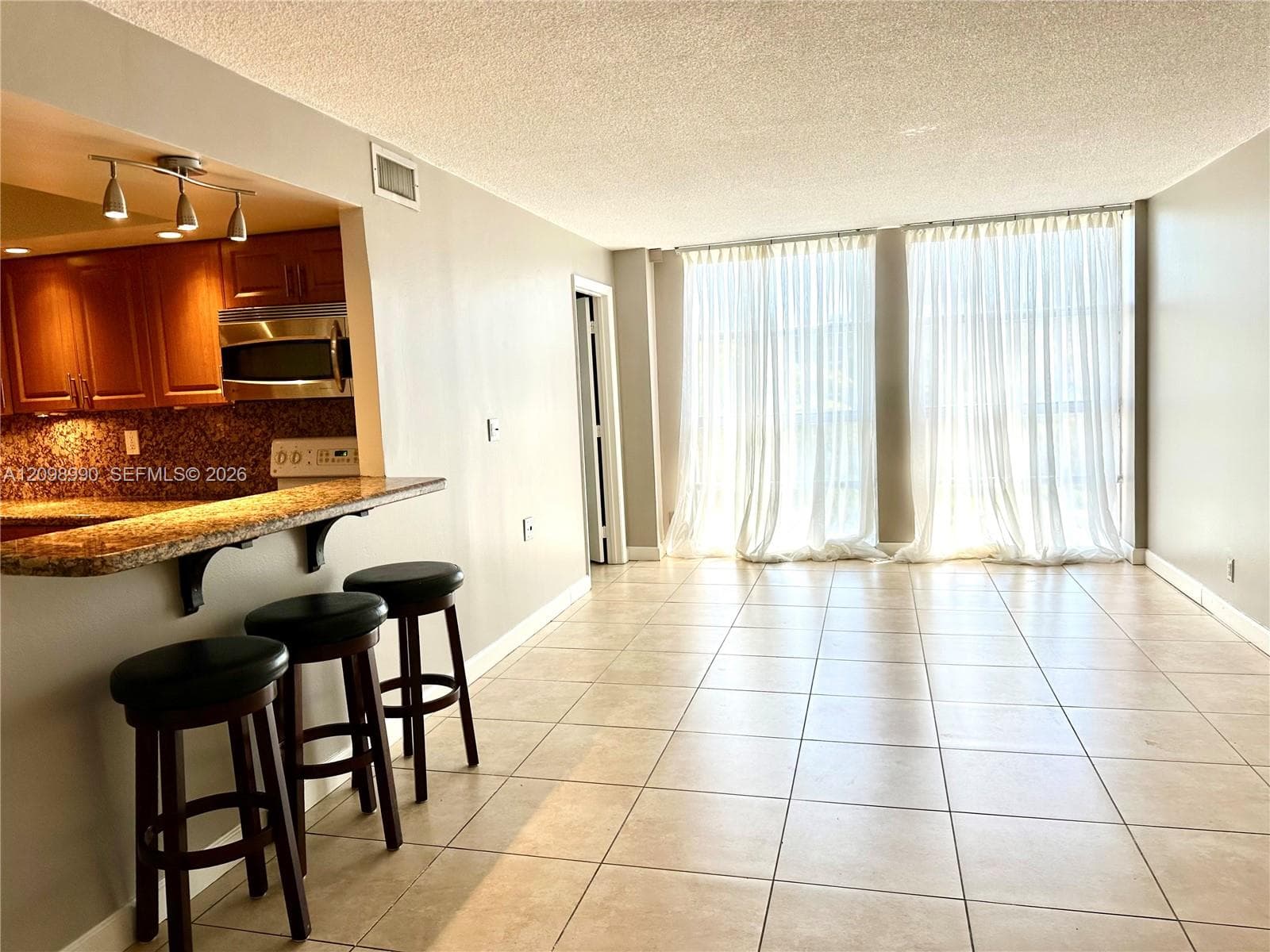 DESOTO PARK NORTH CONDO · #408 in Hallandale Beach - Photo 3