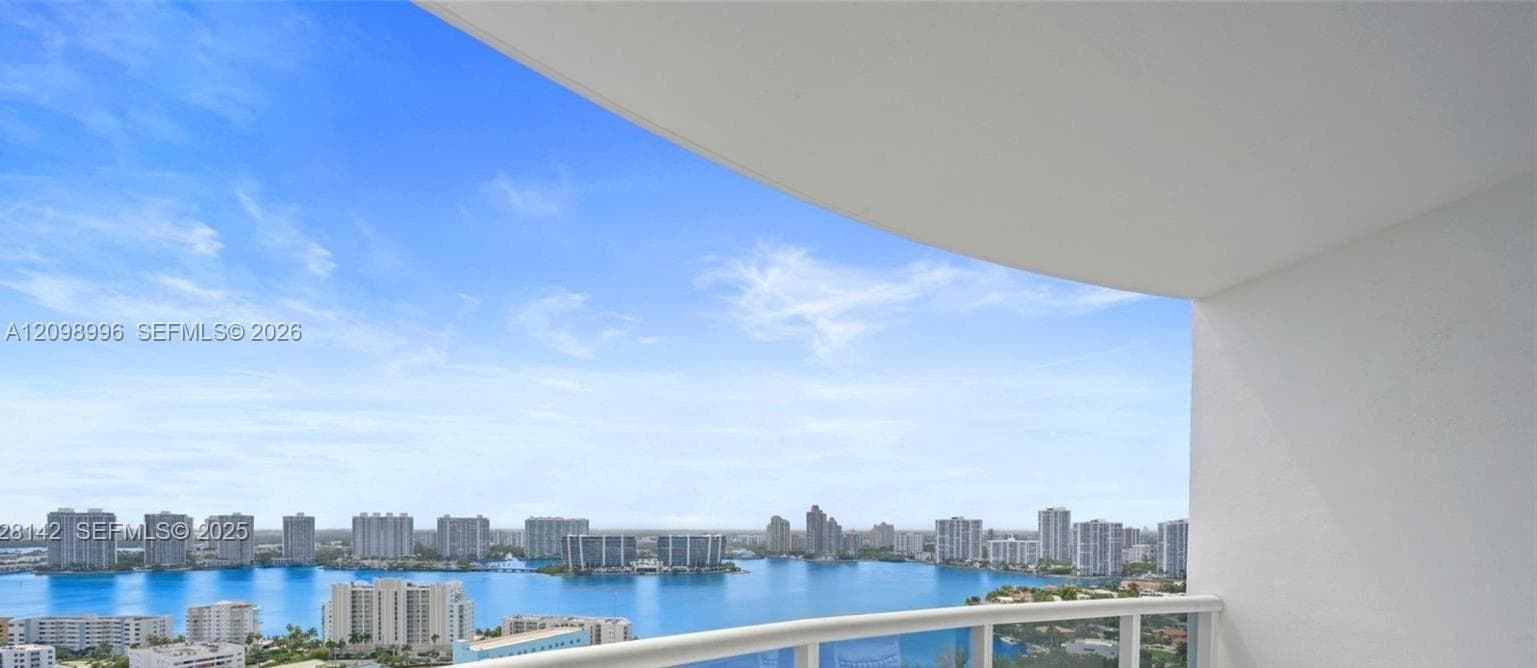 Trump Royale · #3501A in Sunny Isles Beach - Photo 1