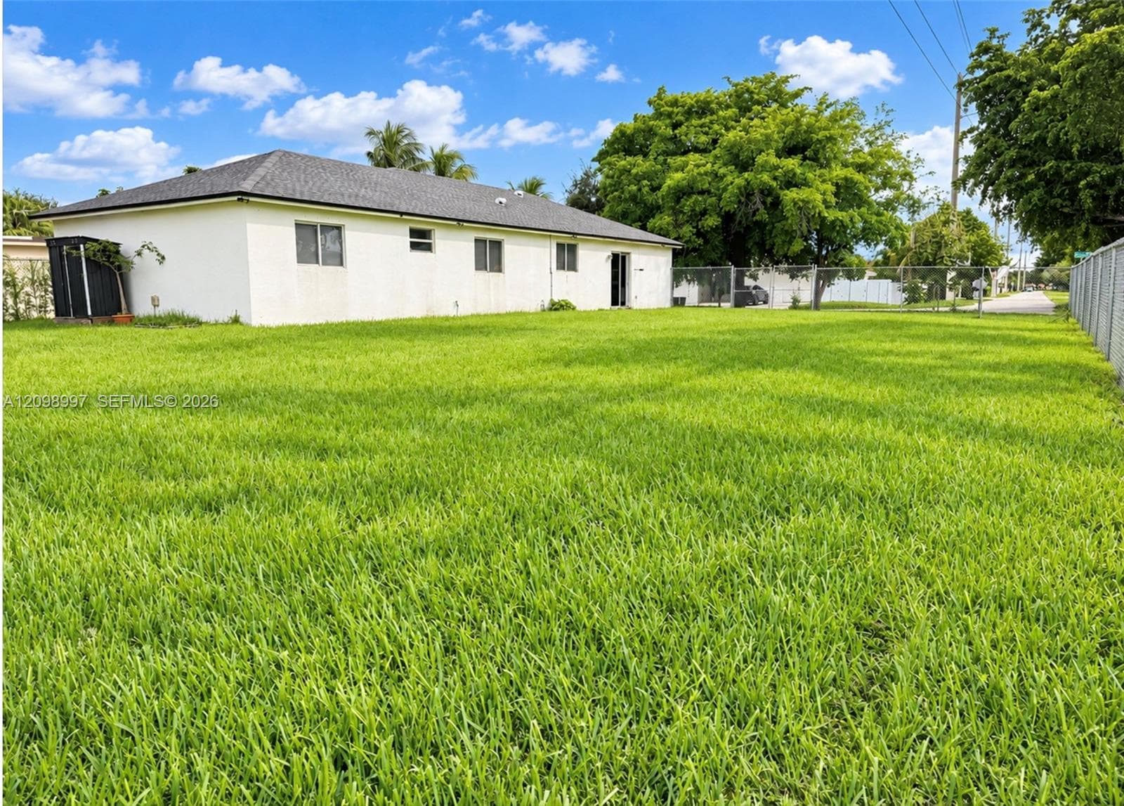 13601 Harrison St photo 15