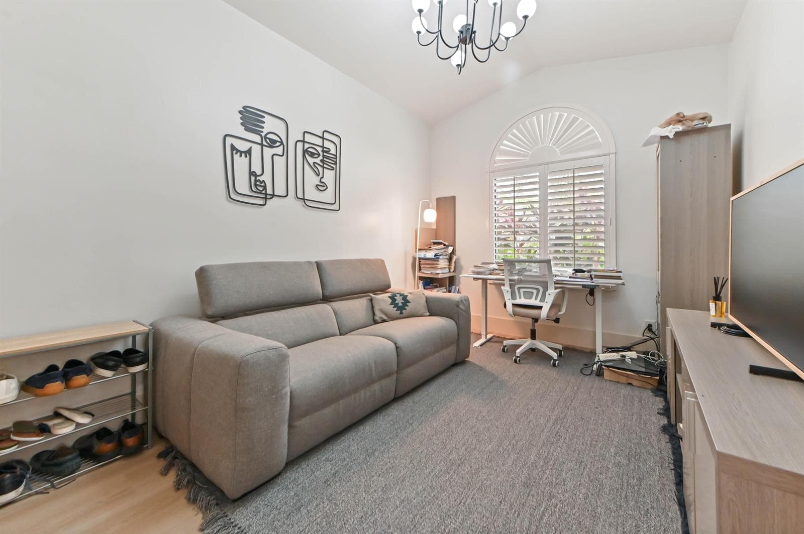 33 Entertainment room 01