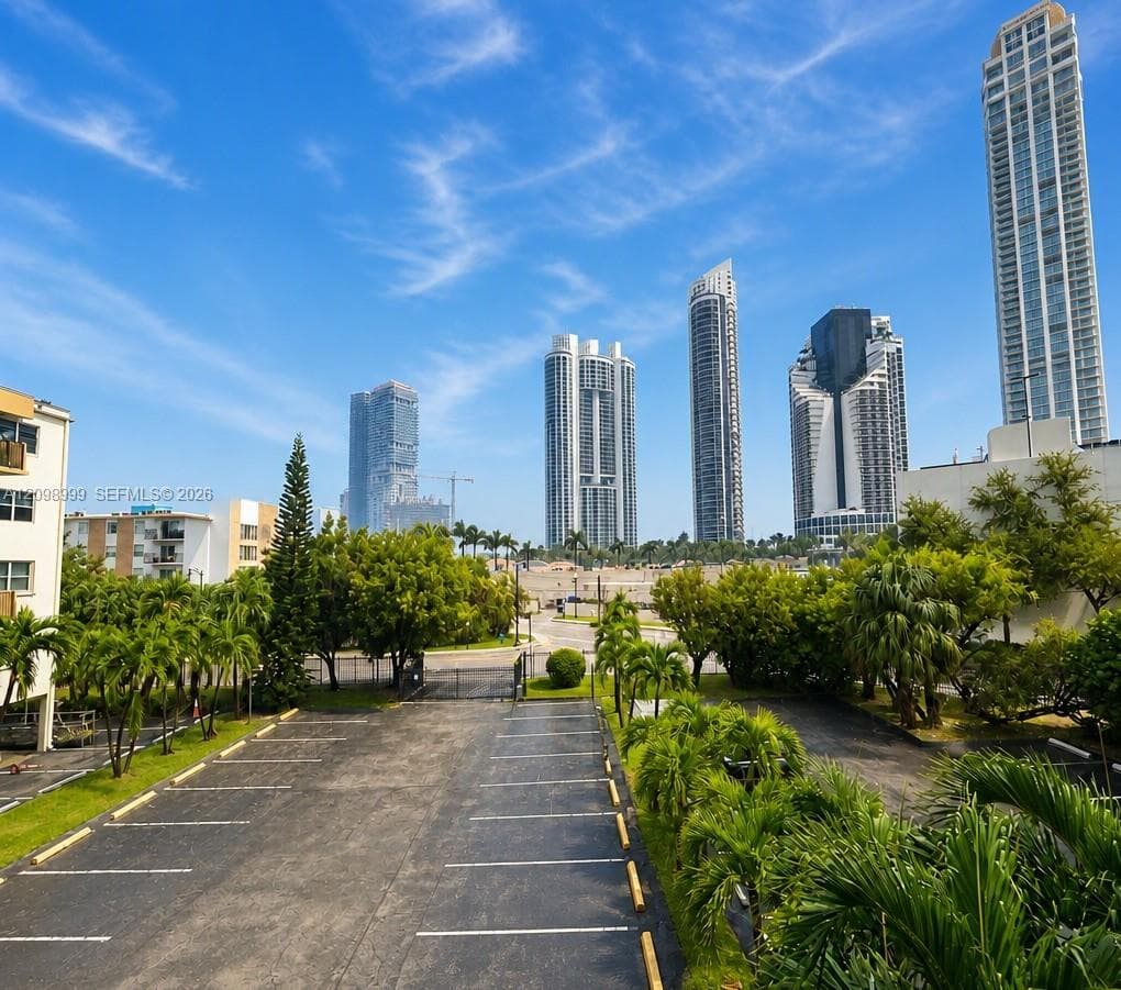THE ISLES · #202 in Sunny Isles Beach - Photo 2