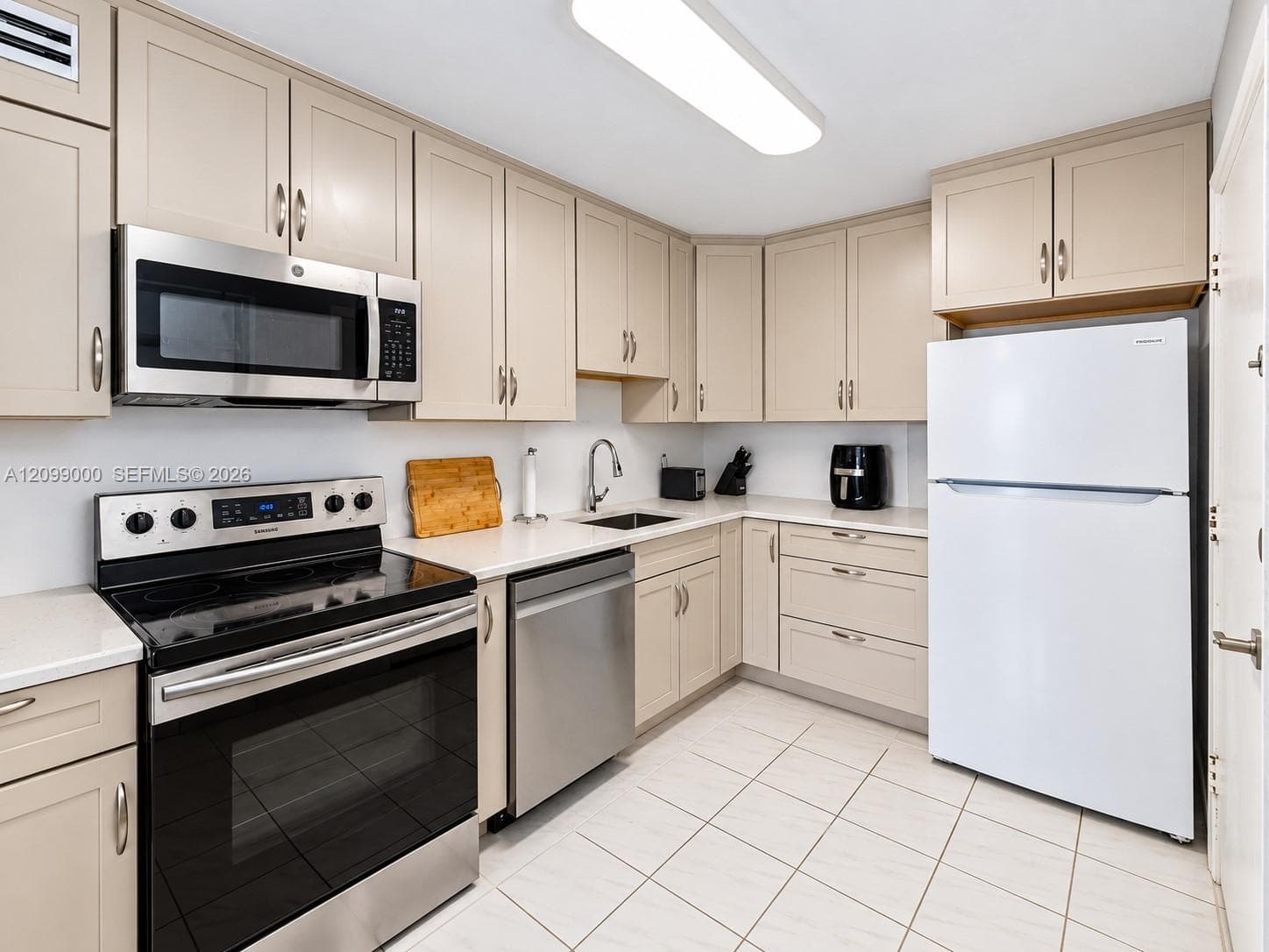 1750 JAMES APARTMENTS CON · #7L in Miami Beach - Photo 5