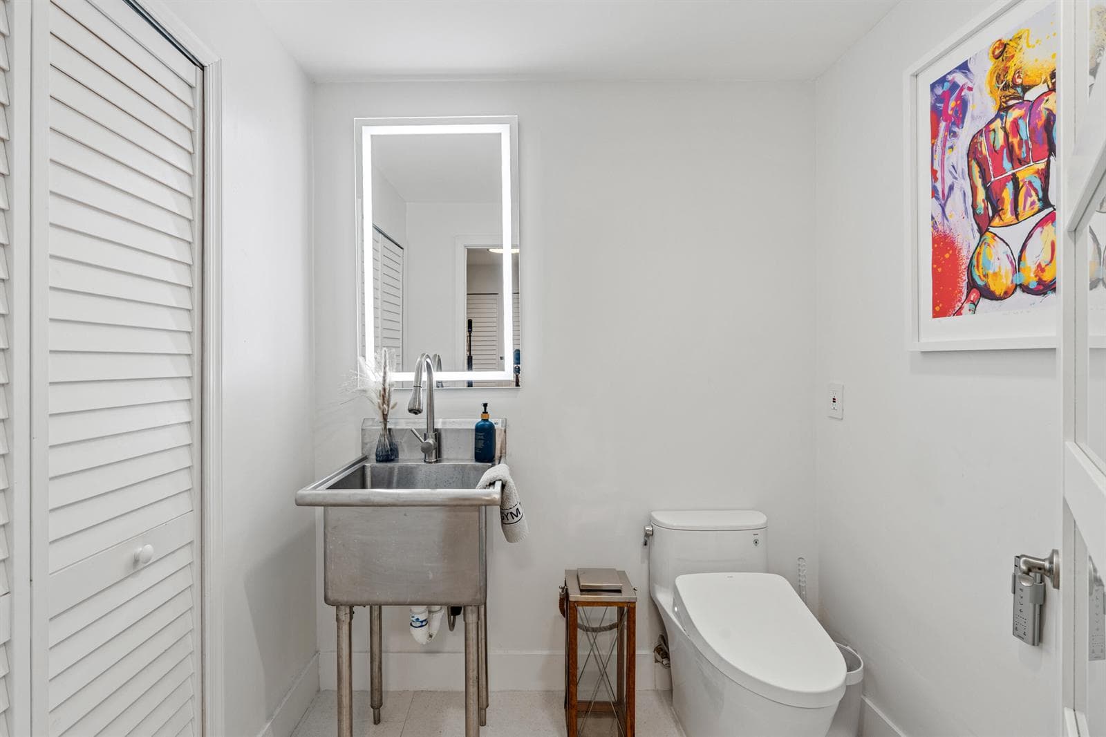 BATHROOM_STRAIGHT