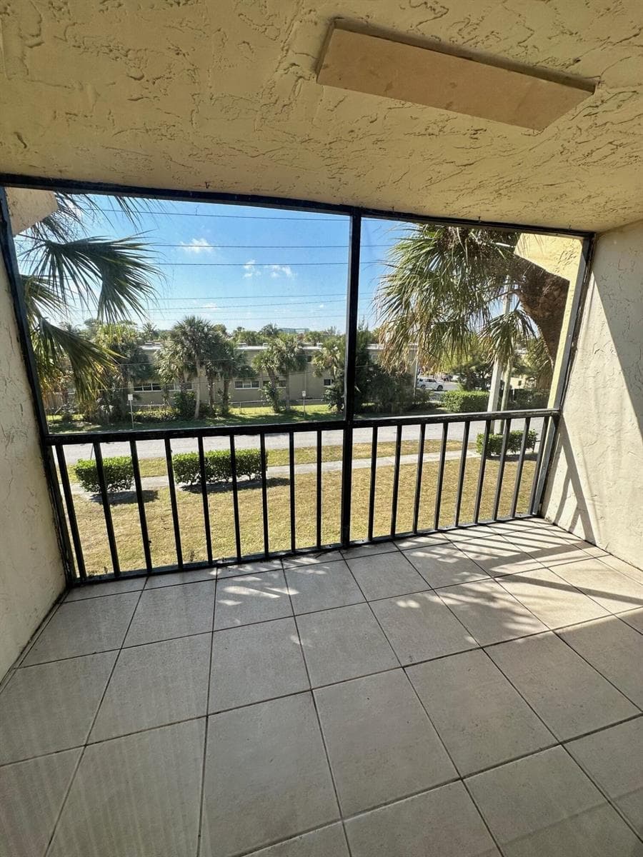balcony