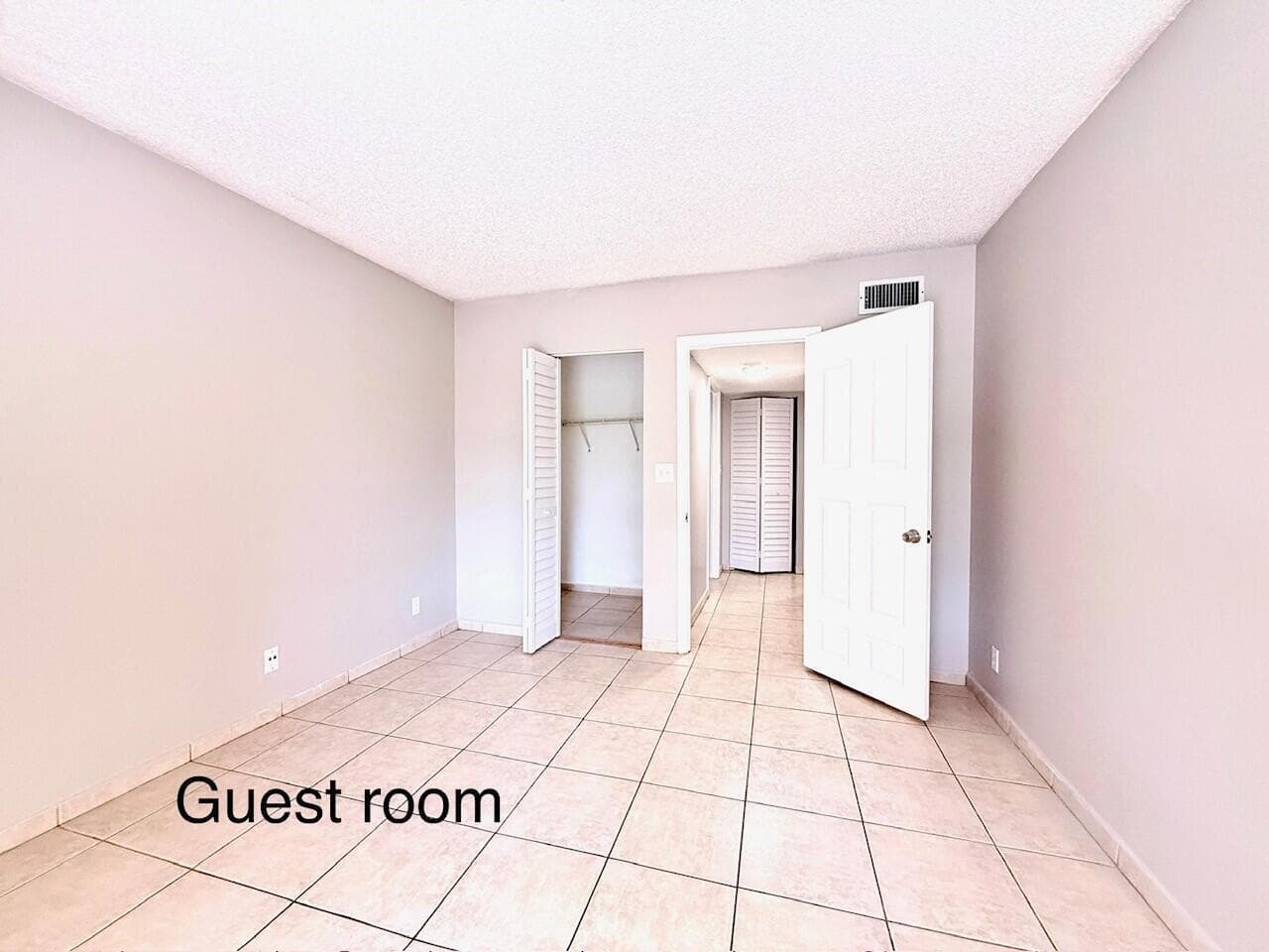 guest room