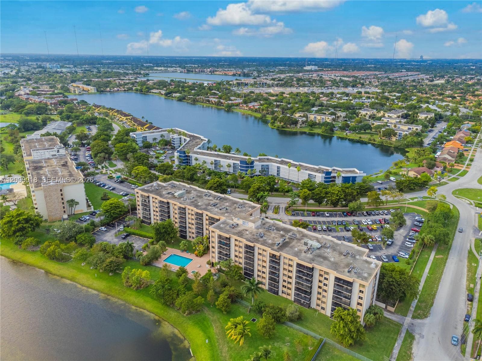 CHANTILLY CONDO · #710 in Miami - Photo 2