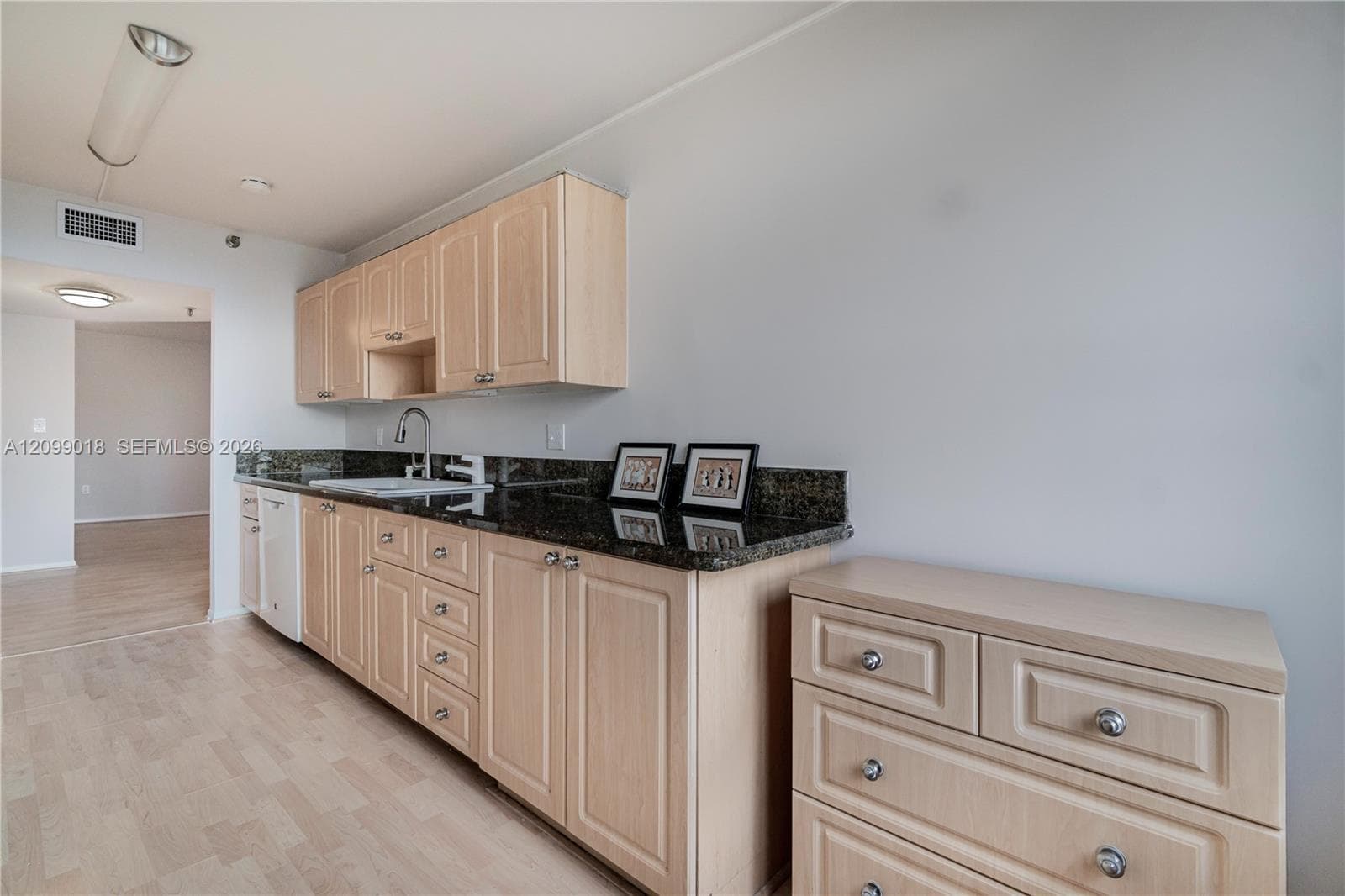 CHANTILLY CONDO · #710 in Miami - Photo 17
