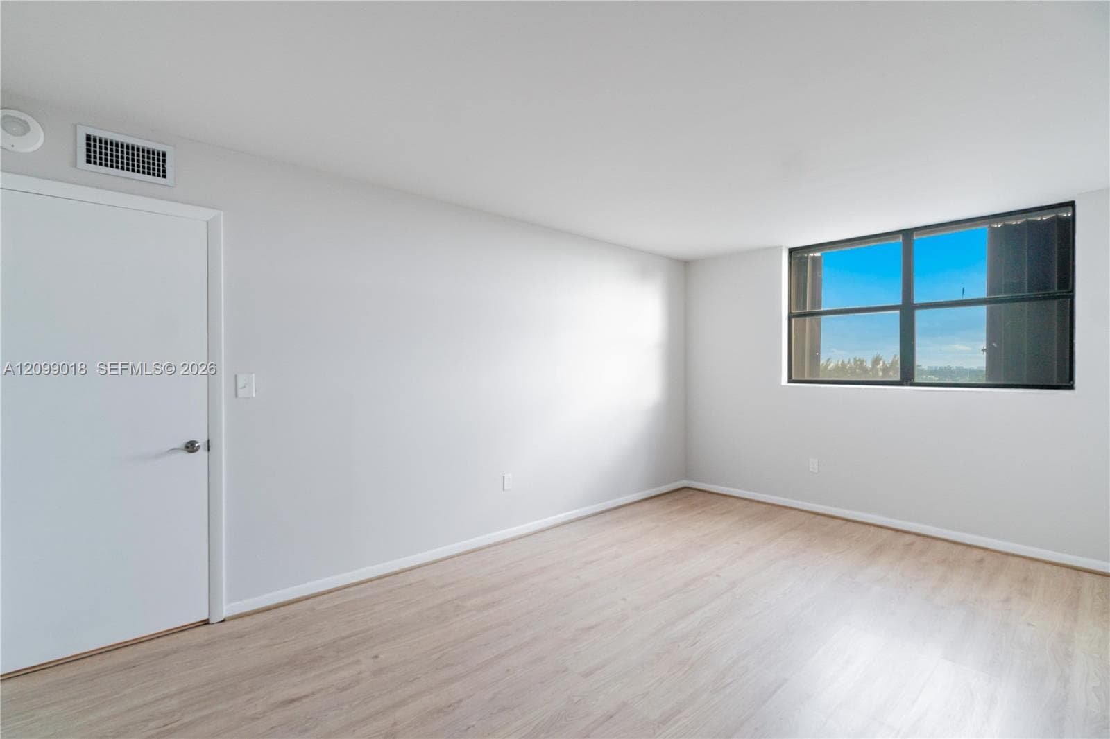 CHANTILLY CONDO · #710 in Miami - Photo 24