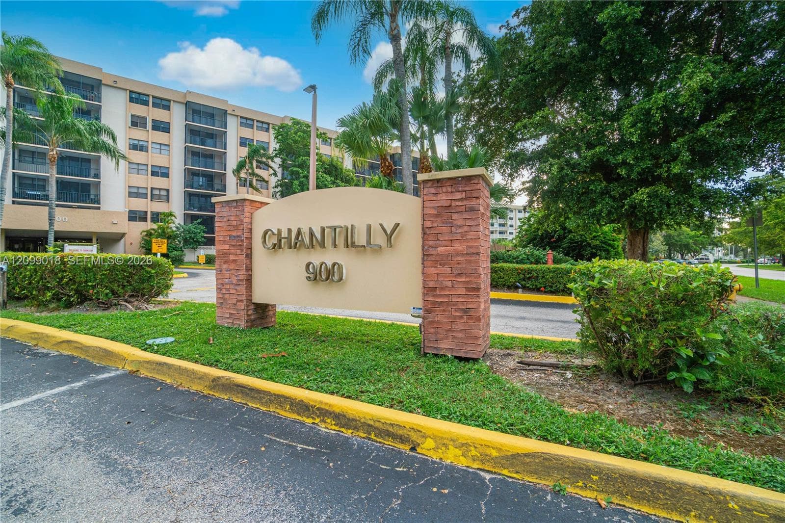 CHANTILLY CONDO · #710 in Miami - Photo 4