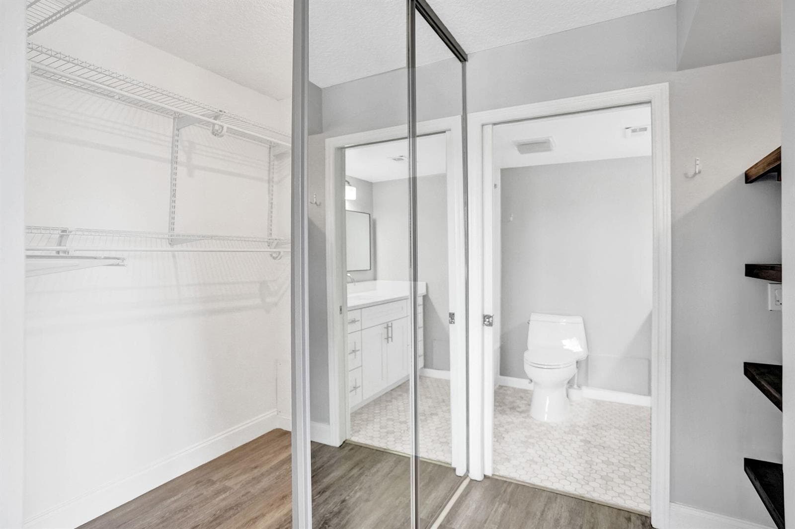 Walk In Closet