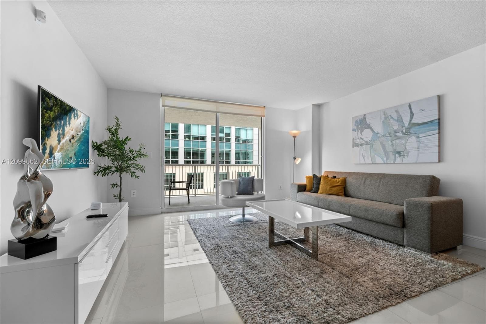 The Club at Brickell Bay · #3908 in Miami - Photo 3
