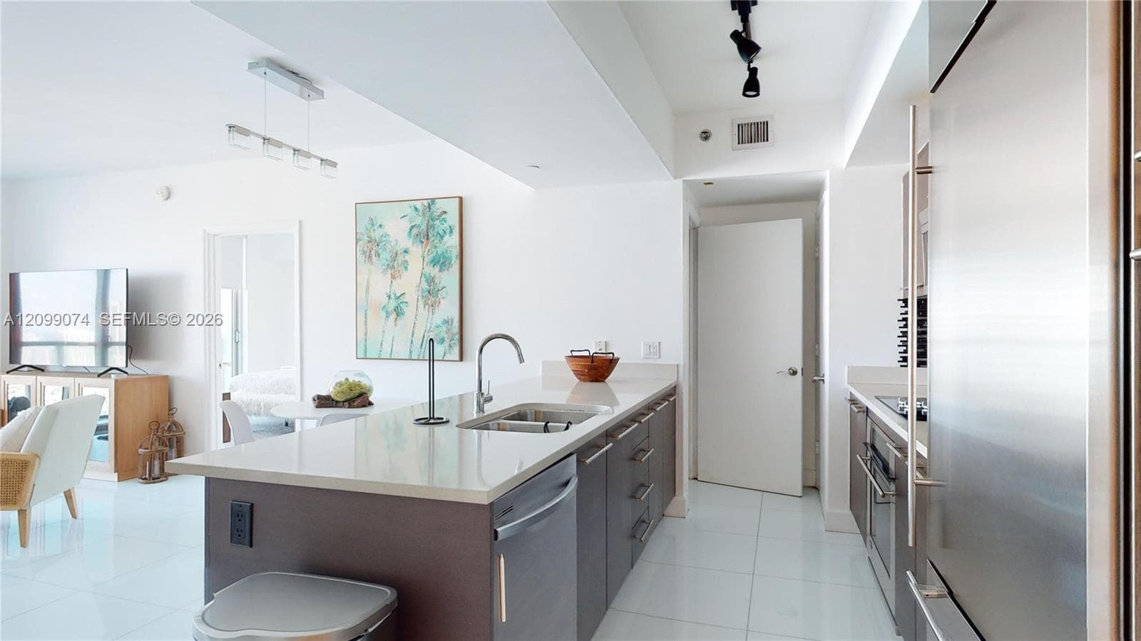 500 Brickell East · #3405 in Miami - Photo 6