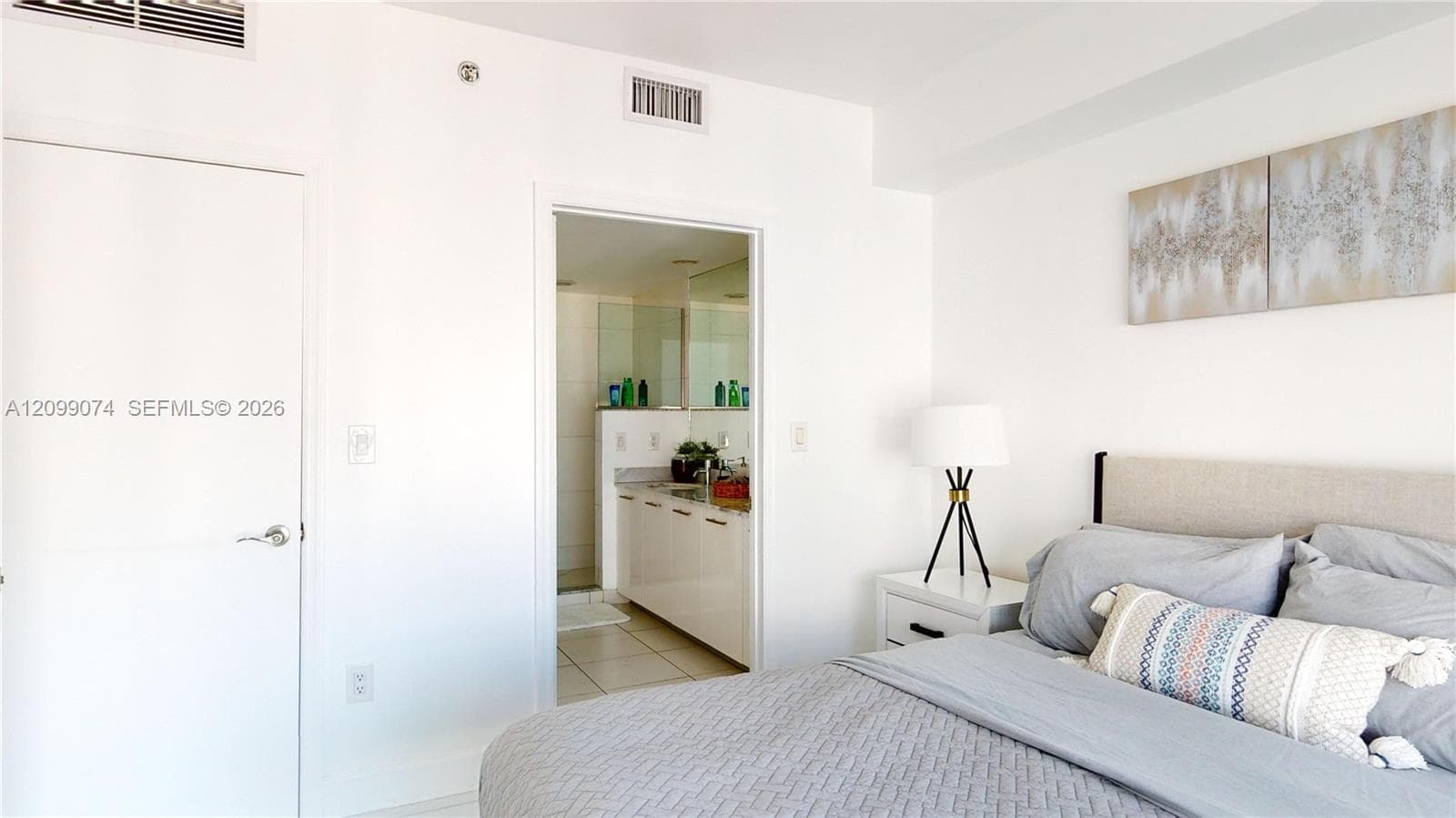 500 Brickell East · #3405 in Miami - Photo 16