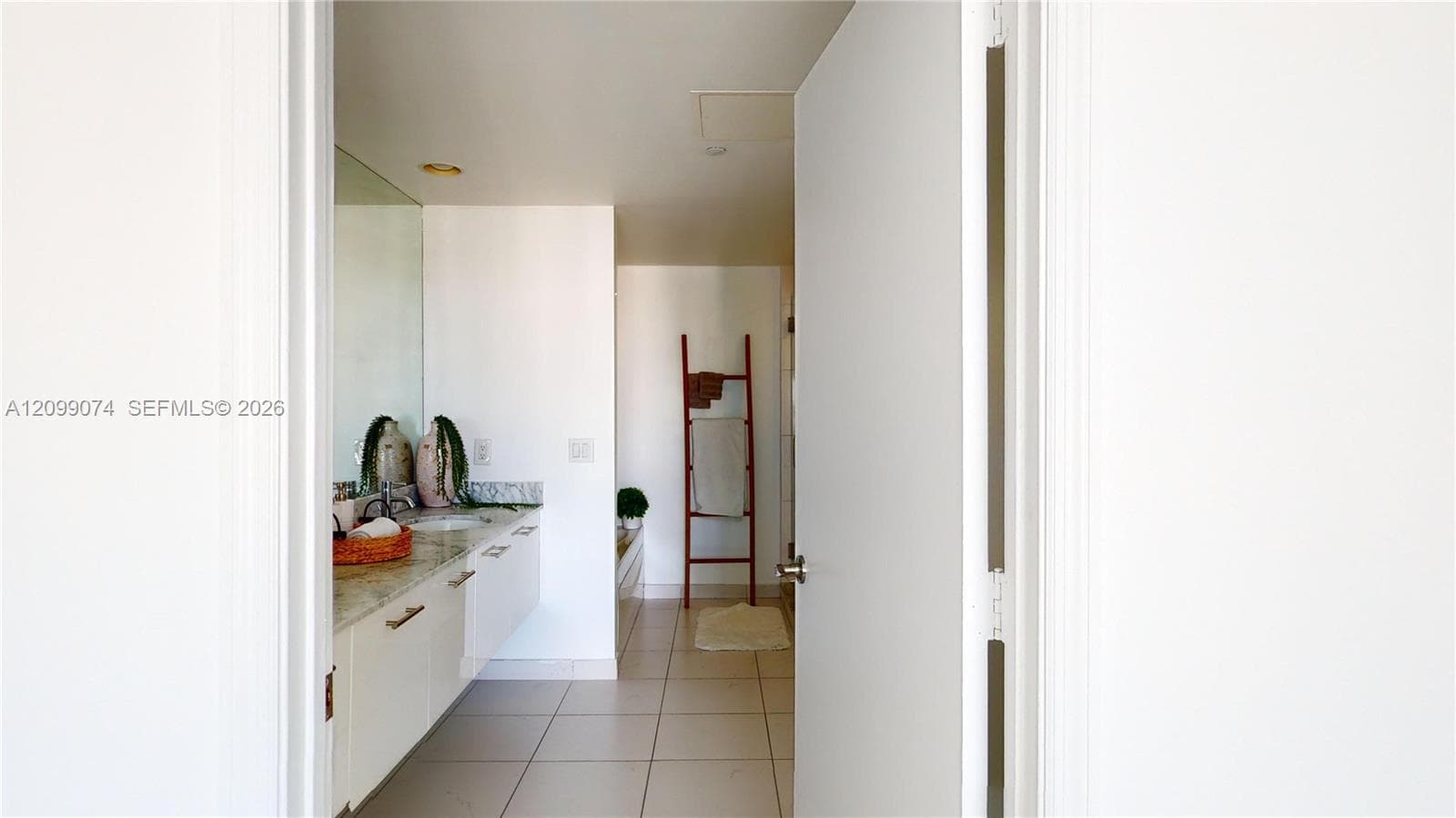 500 Brickell East · #3405 in Miami - Photo 28