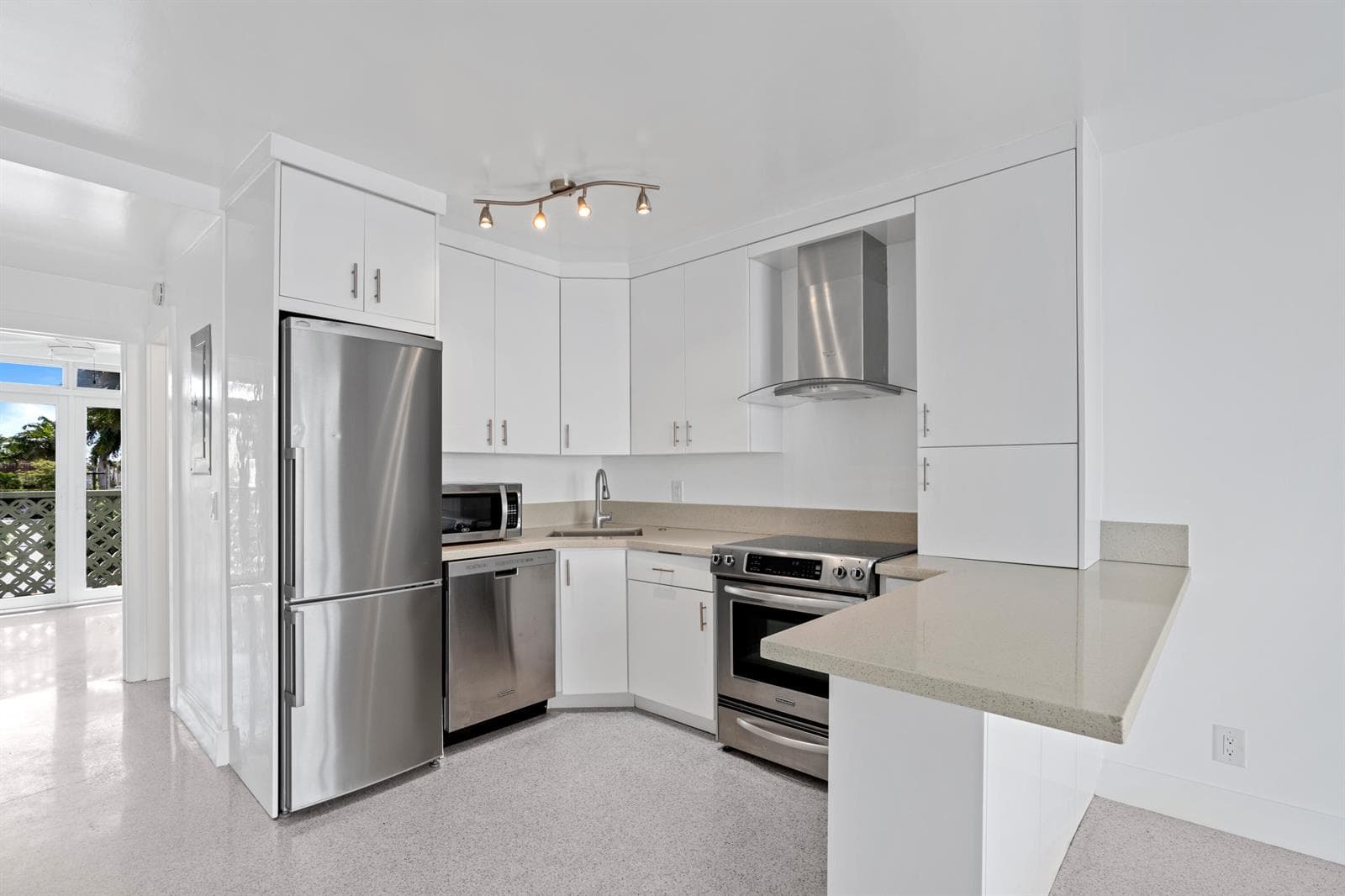 55 NE Spanish Trail 2010, Boca Raton