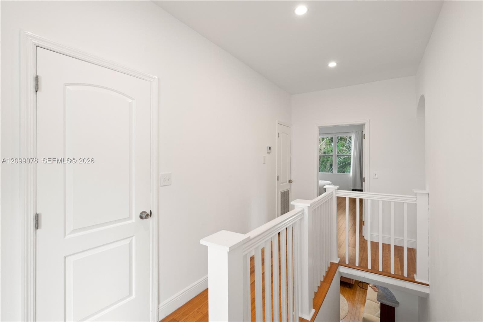 120 NE 44th St photo 15